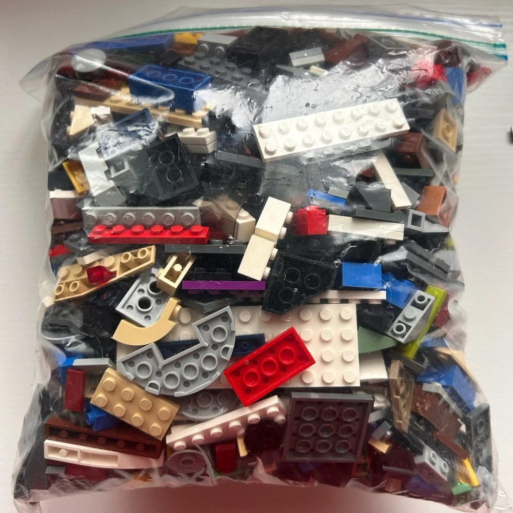 LEGO‎ Bulk Lot 2 Pounds 12 Ounces Assorted Building Blocks Genuine Mix